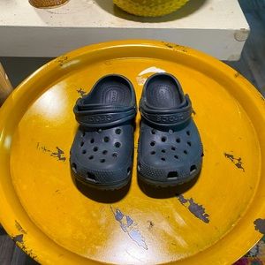Black Crocs